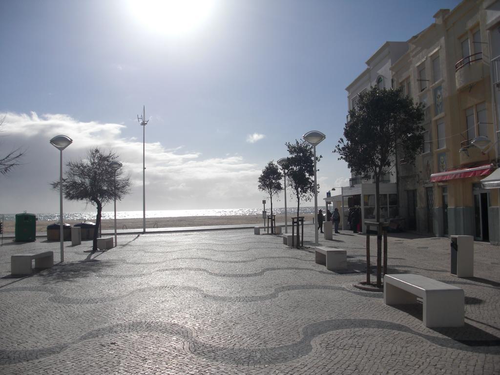 Bed & Seaside Apartment Nazare Exterior photo